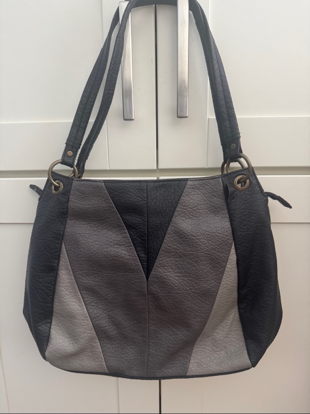 Stylish Black & Gray Women's Shoulder Bag